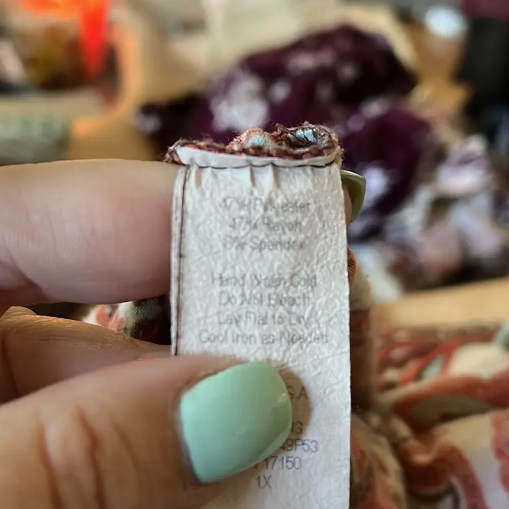 Poetry Burgundy & Black Crosses Sheer Blouse sz L - Picture 6 of 6